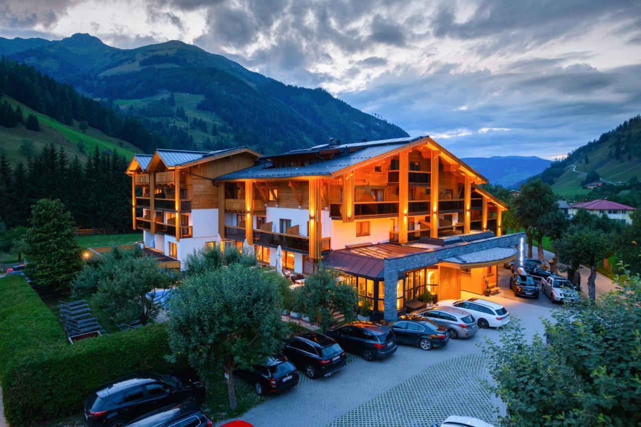 Hotel Alpina Rauris Extérieur photo